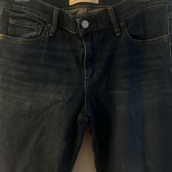 NWOT! Women’s Gap 29P Real Straight Jeans. Gap for Good - Picture 2 of 9